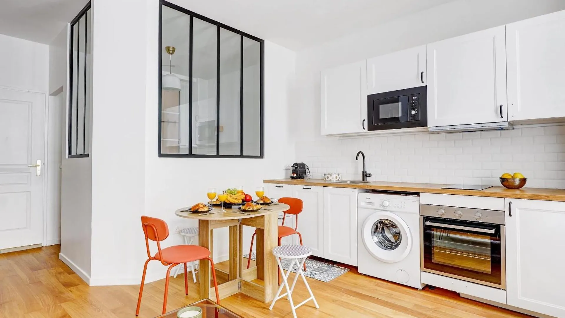 Chic 1Br Eiffel Tower & Rue Gros Caillou Apartment Paris