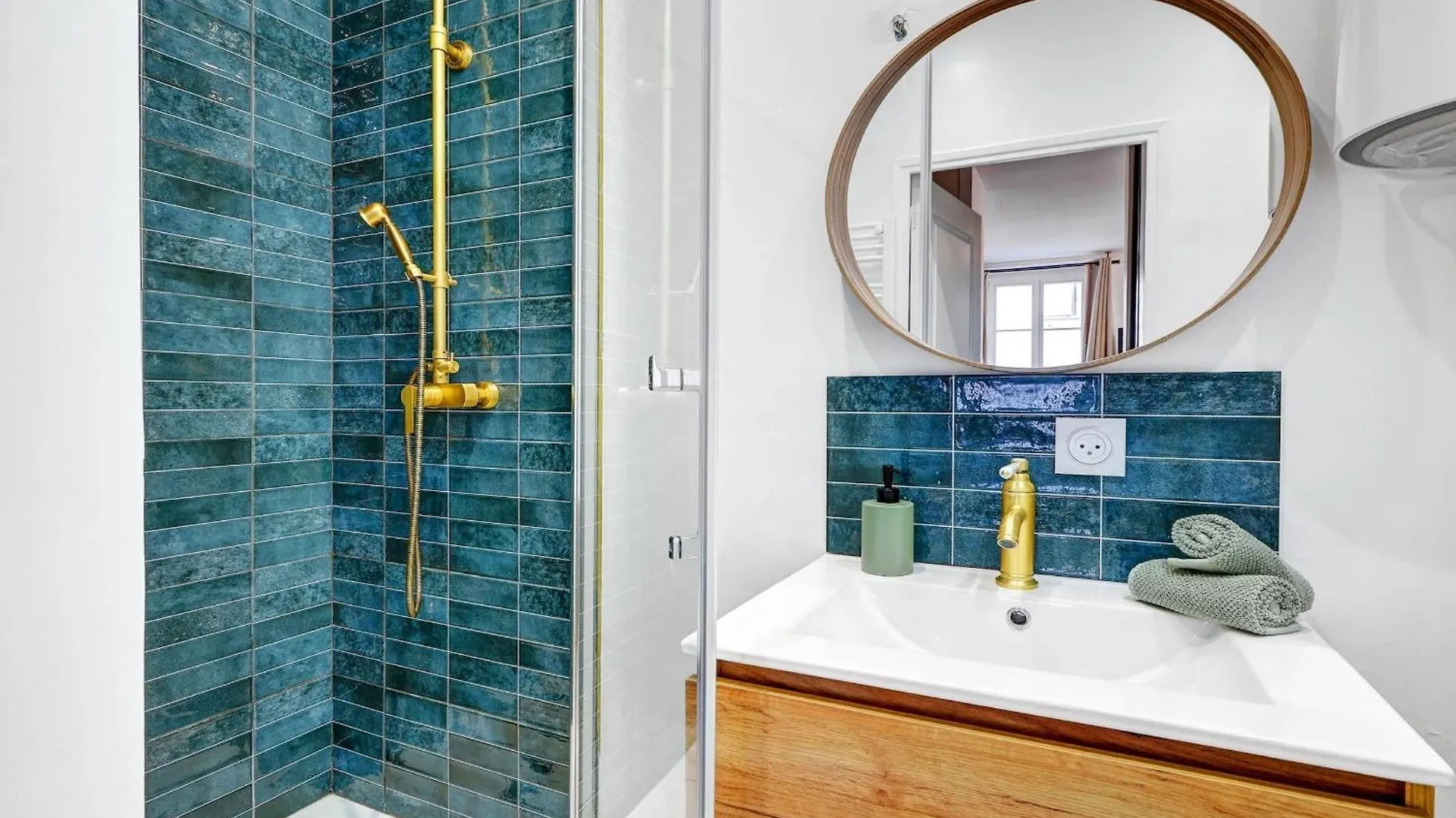 Chic 1Br Eiffel Tower & Rue Gros Caillou Apartment Paris