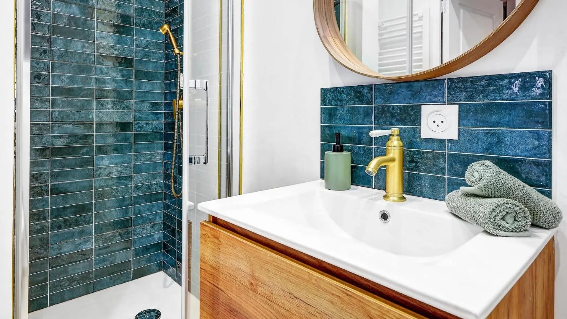 Chic 1Br Eiffel Tower & Rue Gros Caillou Apartment Paris